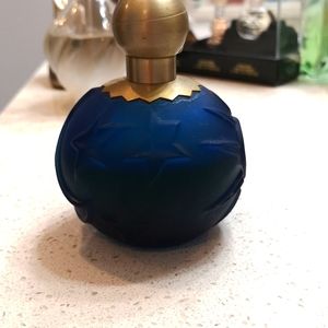 Sun moon stars Karl Lagerfeld parfume  used